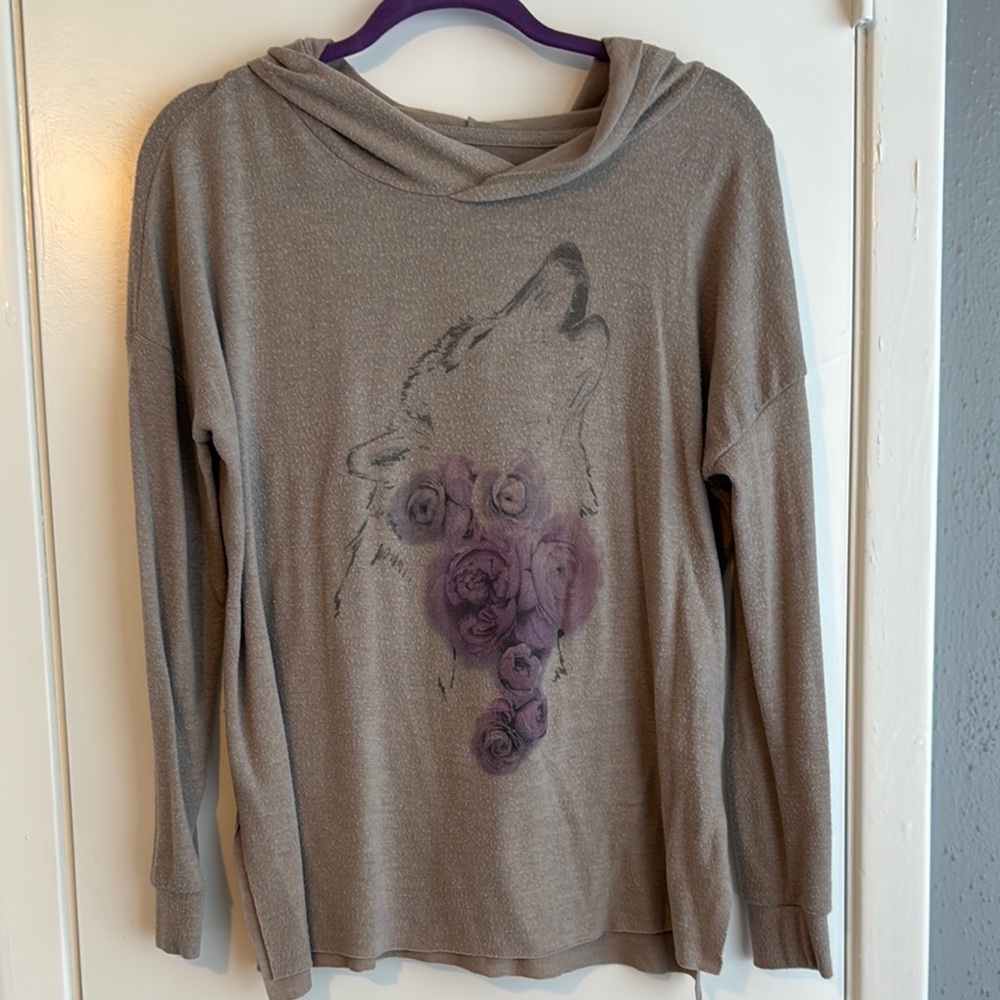 Women’s Brown Wolf Graphic Hoodie